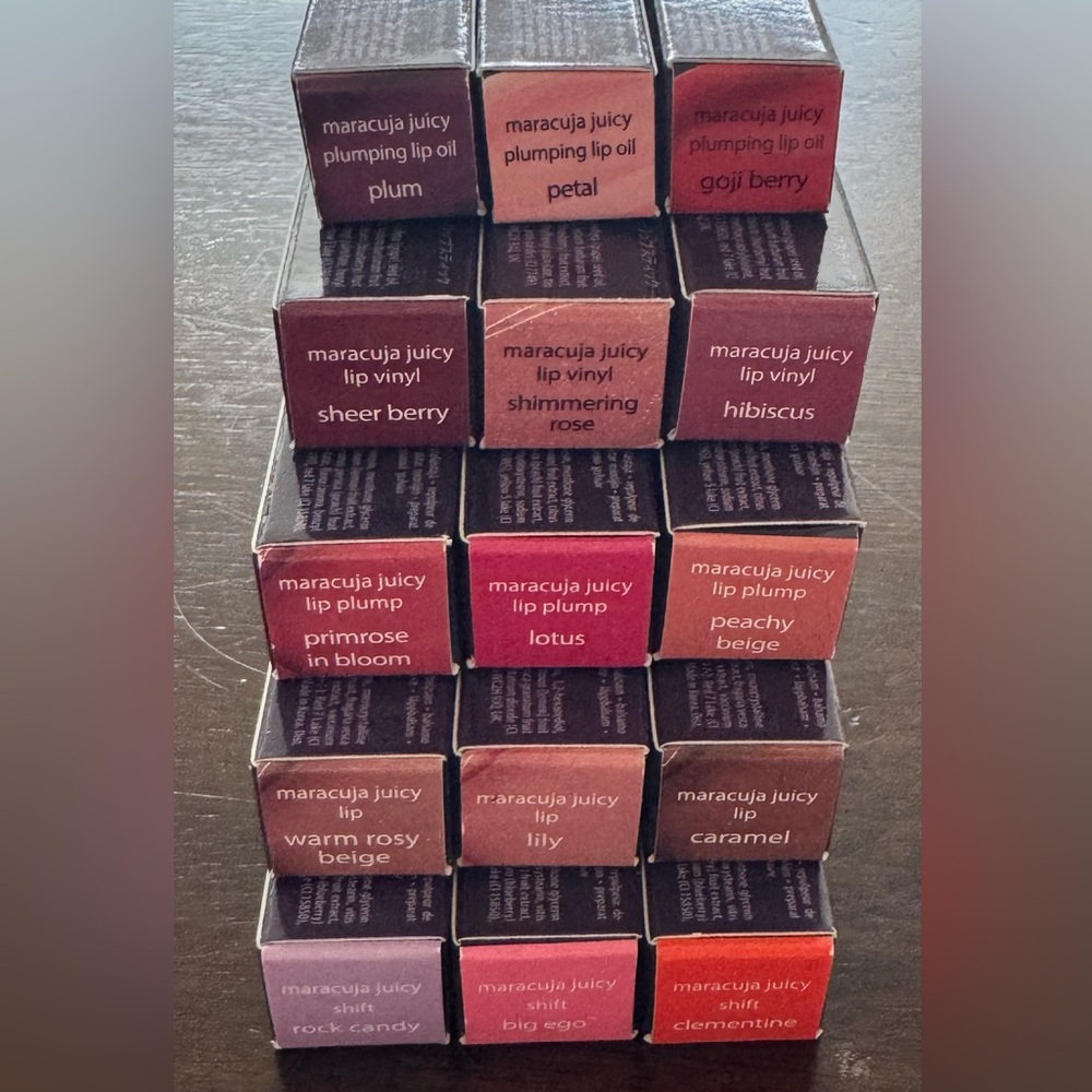 Mystery Lipstick Bundle – 15 Pieces, 5 Types! 💄💫 - Picture 2 of 2